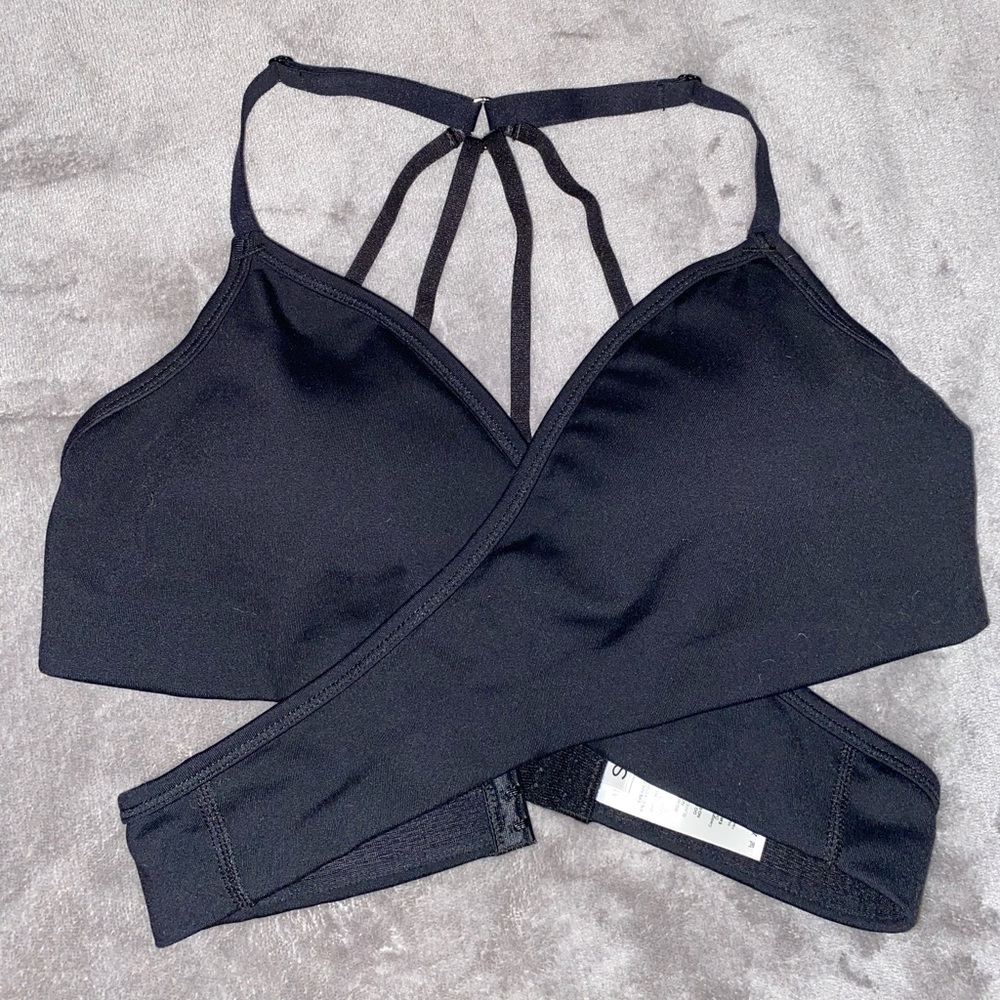 Alphalete Wrap Around Sports Bra
